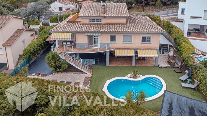 Casa en venta en Bigues i Riells, Barcelona de 5 habitaciones