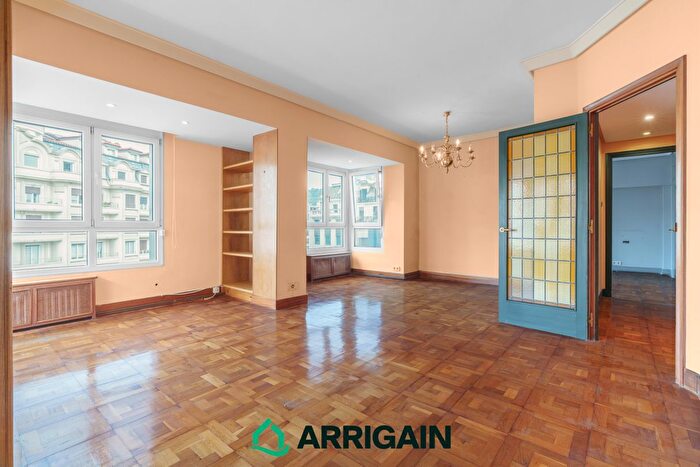 Casas en venta y pisos alquiler - 3