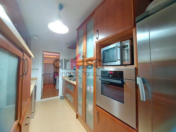 Casas en venta y pisos alquiler - 3