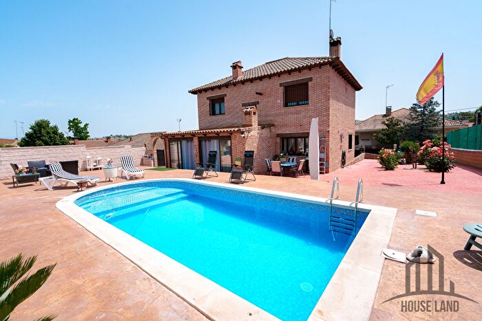 Casas en venta y pisos alquiler - 1