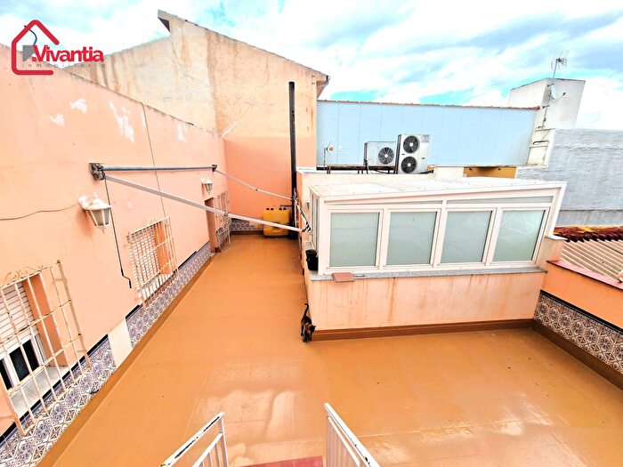 Casas en venta y pisos alquiler - 2