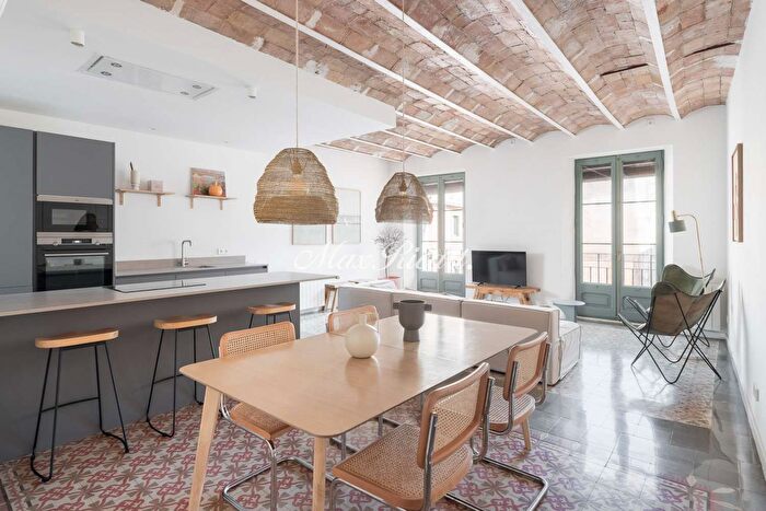 Piso en alquiler en Ciutat Vella, Sant Pere Sta Caterina i la Ribera de 4 habitaciones