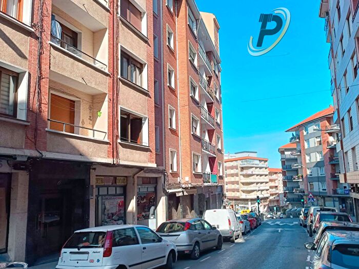 Casas en venta y pisos alquiler - 1