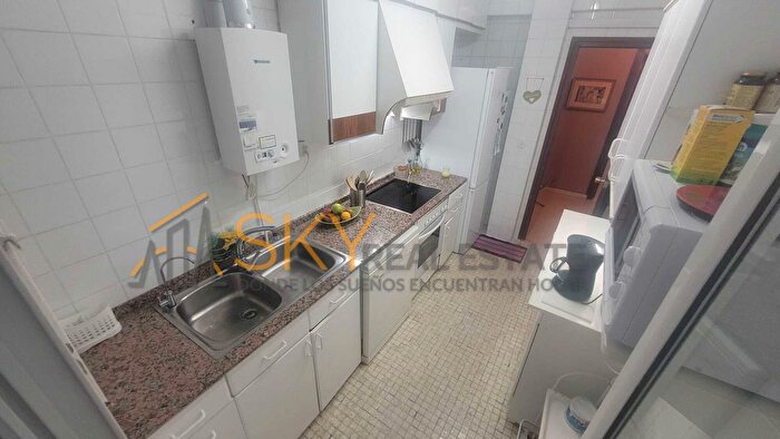 Casas en venta y pisos alquiler - 2