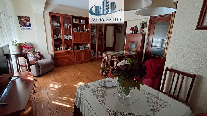 Casas en venta y pisos alquiler - 1