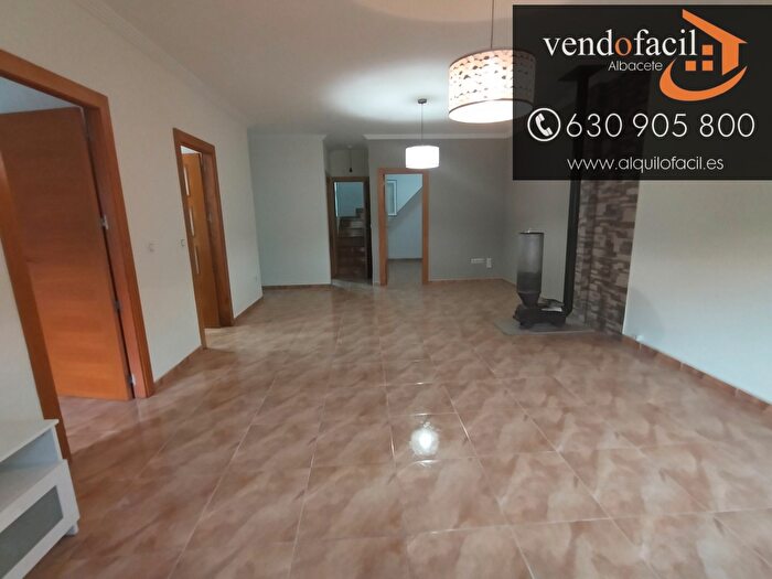 Piso en venta en Carcelén, Albacete de 4 habitaciones