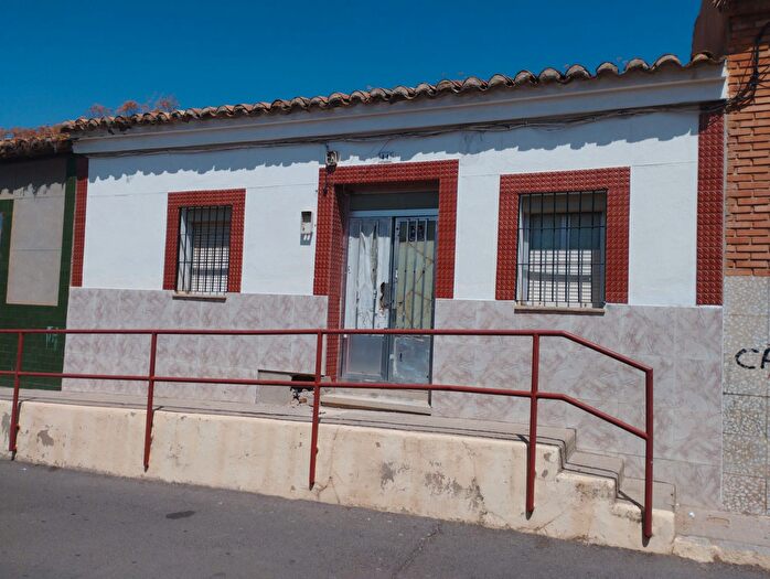 Casa en venta en Las Mercedes El Carmen, Puertollano de 4 habitaciones