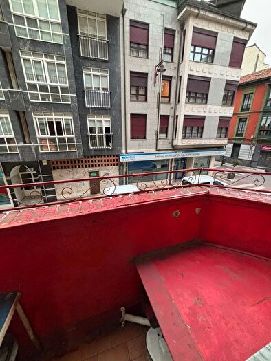 Piso en venta en Sama, Langreo de 3 habitaciones