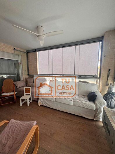 Piso en venta en Mejostilla, Cáceres Capital de 5 habitaciones