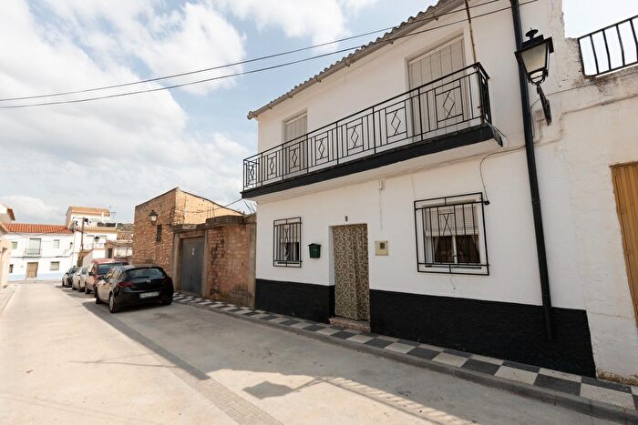 Casa en venta en Jayena, Granada de 3 habitaciones