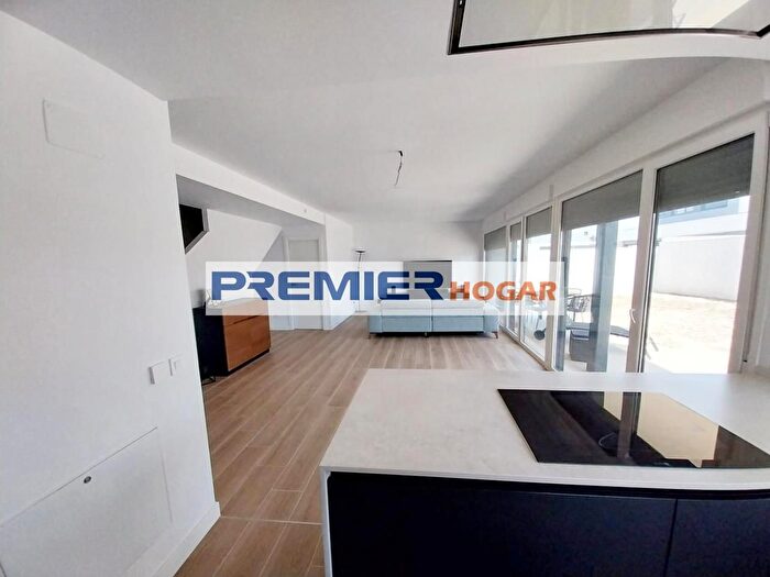 Casas en venta y pisos alquiler - 3