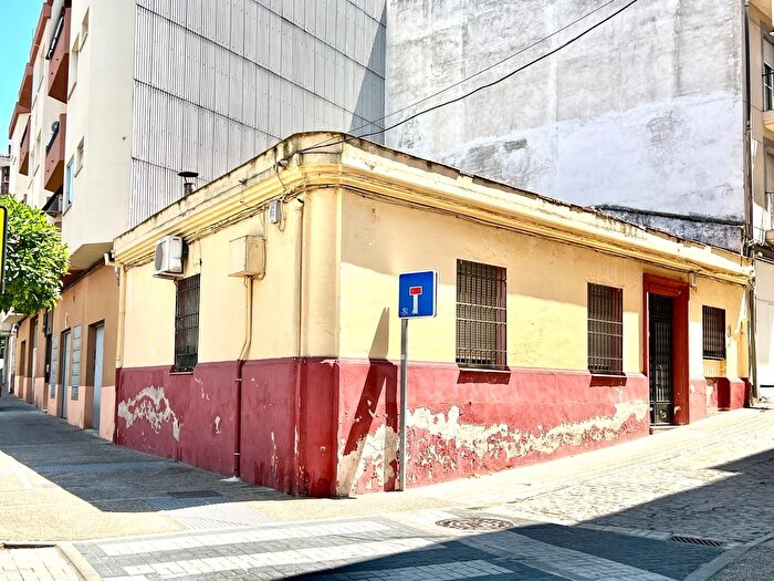 Casa en venta en Centro Ciudad, Plasencia de 3 habitaciones