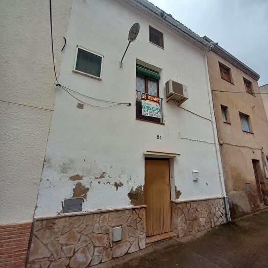 Casas en venta y pisos alquiler - 1