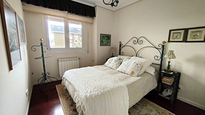 Casas en venta y pisos alquiler - 3