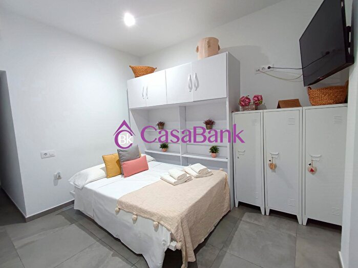 Casas en venta y pisos alquiler - 2