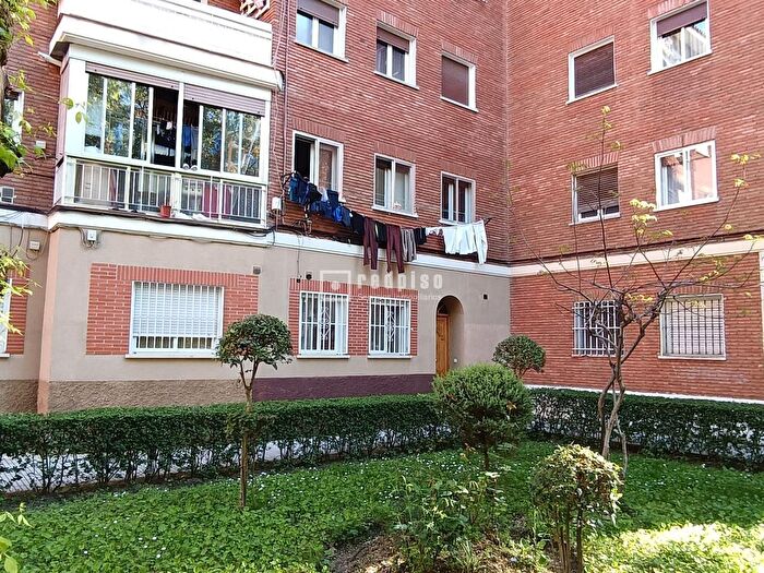 Casas en venta y pisos alquiler - 1
