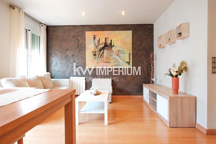 Casas en venta y pisos alquiler - 3
