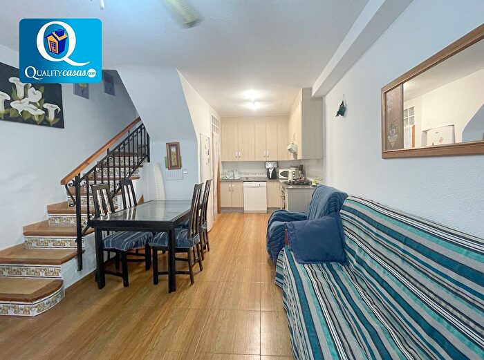 Casas en venta y pisos alquiler - 1