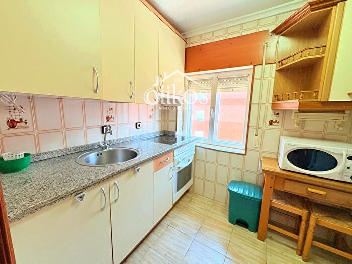 Casas en venta y pisos alquiler - 3