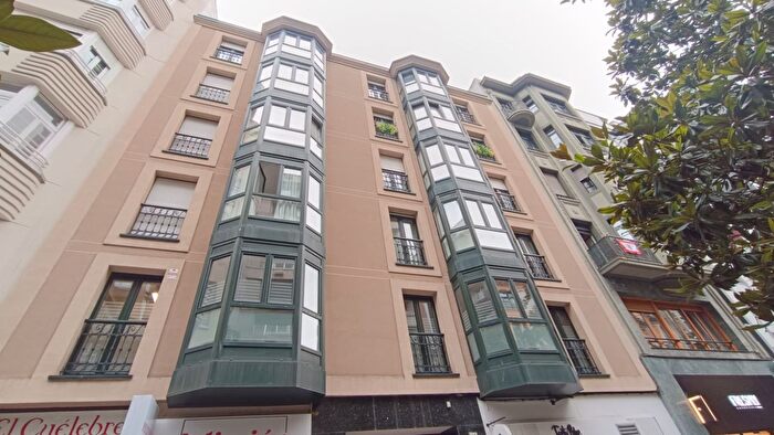 Casas en venta y pisos alquiler - 1