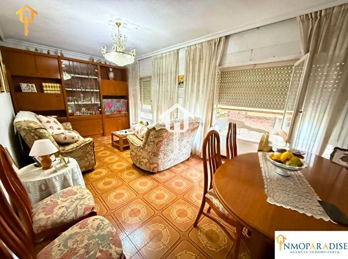 Casas en venta y pisos alquiler - 1