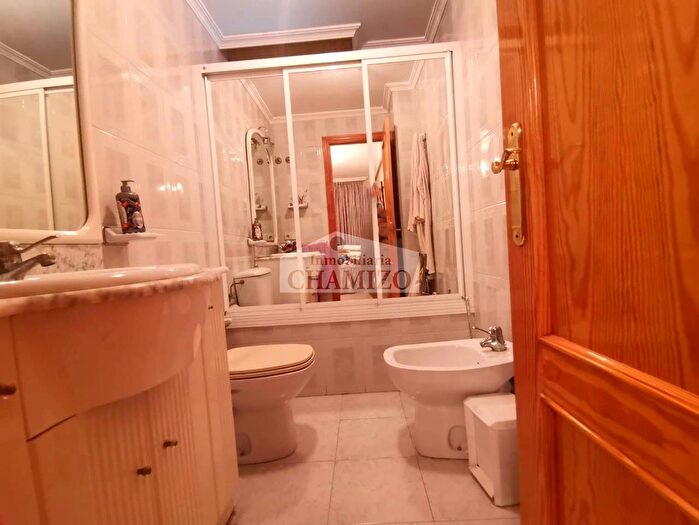 Casas en venta y pisos alquiler - 3