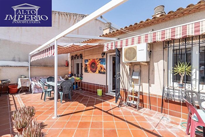 Casas en venta y pisos alquiler - 1