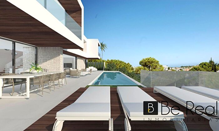 Casa en venta en Selwo, La Concha Resina Golf de 4 habitaciones