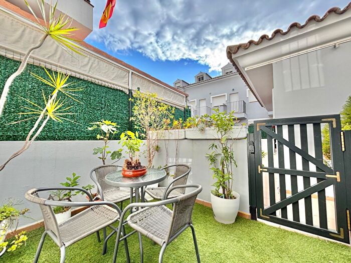 Casas en venta y pisos alquiler - 1