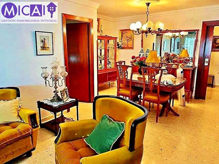 Casas en venta y pisos alquiler - 1