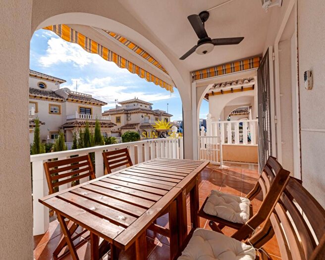 Casas en venta y pisos alquiler - 2