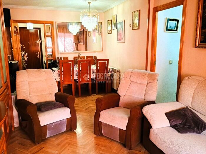 Casas en venta y pisos alquiler - 2