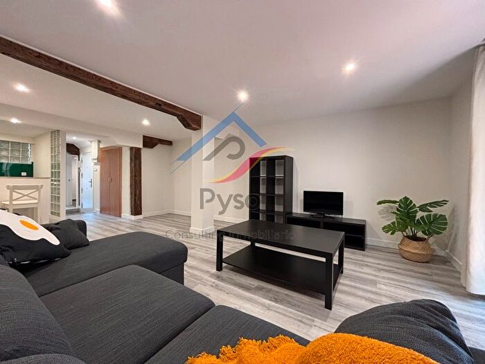 Casas en venta y pisos alquiler - 1