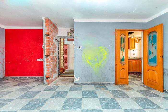 Casas en venta y pisos alquiler - 2