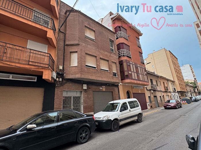 Casas en venta y pisos alquiler - 1