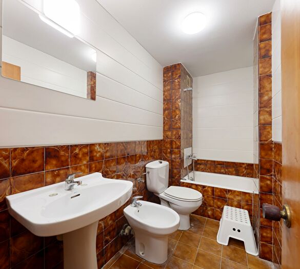 Casas en venta y pisos alquiler - 3