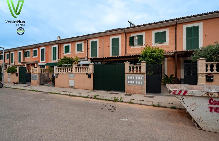 Casa en venta en Llevant, Son Ferriol de 3 habitaciones