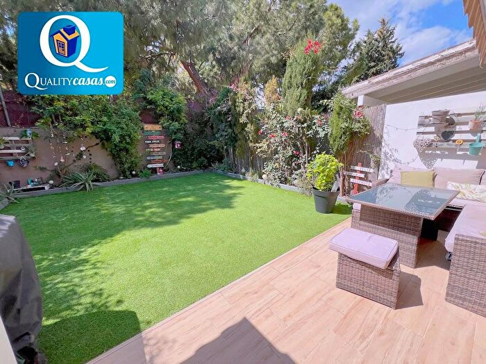 Casas en venta y pisos alquiler - 1