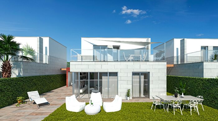Casas en venta y pisos alquiler - 1