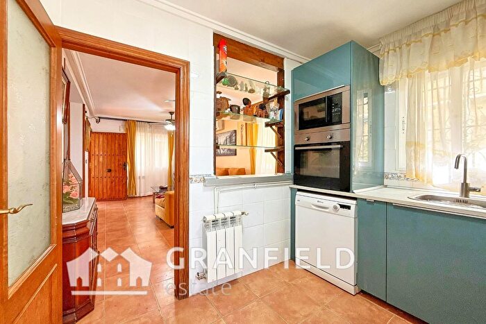 Casas en venta y pisos alquiler - 2