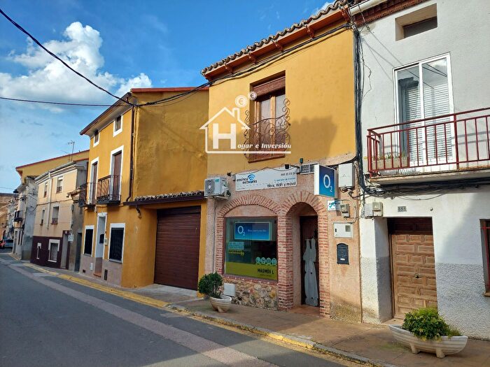 Casas en venta y pisos alquiler - 1