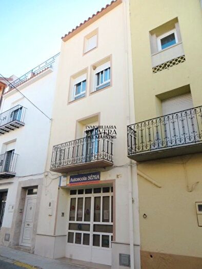 Casas en venta y pisos alquiler - 1