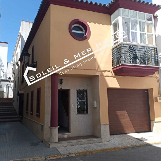 Casa en venta en Núcleo urbano, Chiclana de la Frontera de 4 habitaciones