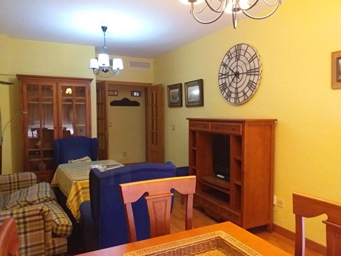 Casas en venta y pisos alquiler - 2