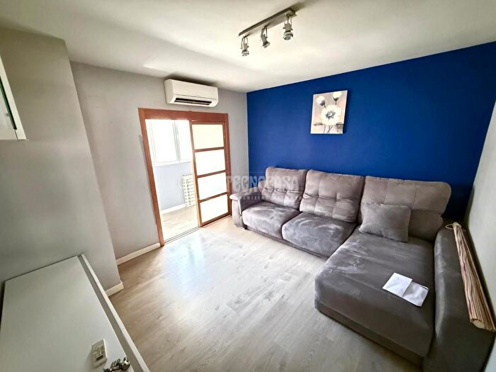 Piso en venta en Puente de Vallecas, Entrevías de 2 habitaciones