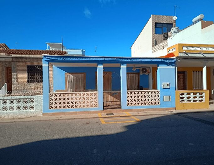 Casas en venta y pisos alquiler - 1