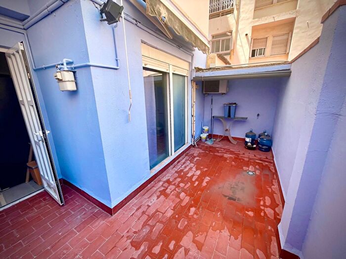 Casas en venta y pisos alquiler - 2