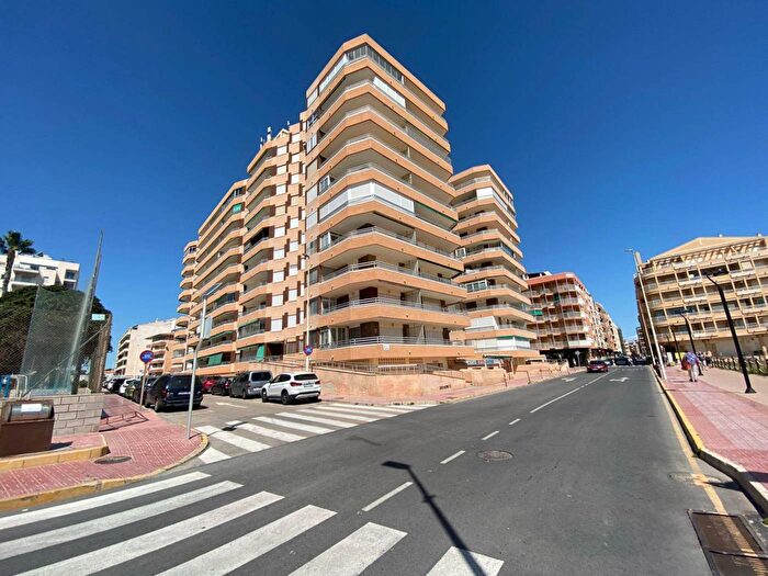 Piso en venta en Comunitat Valenciana, Alicante de 3 habitaciones