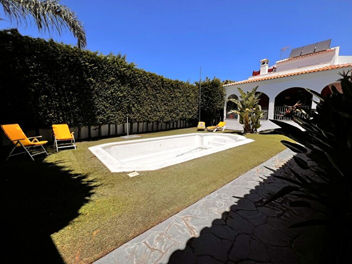 Casas en venta y pisos alquiler - 1