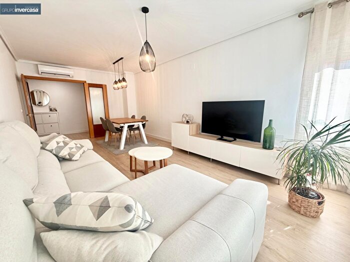 Casas en venta y pisos alquiler - 1